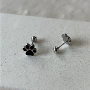 [NWT] Paw Print Stud Earrings